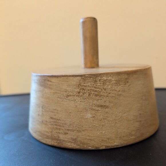 Vintage MILLINERY WOODEN WOOD HAT BLOCK STAND/SPINNER - Picture 1 of 4